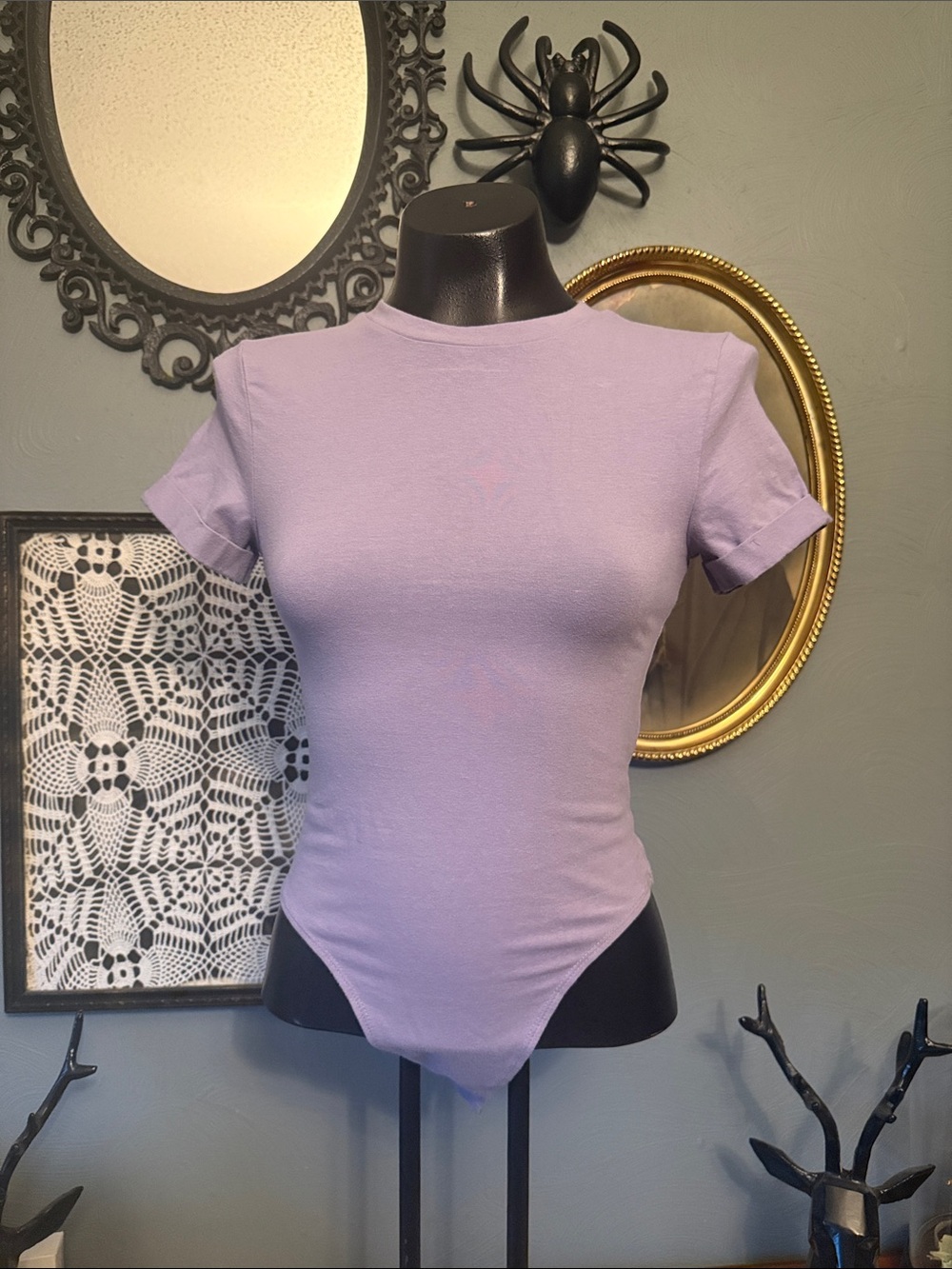 Forever 21 Scoop Neck Lavender Bodysuit size S
